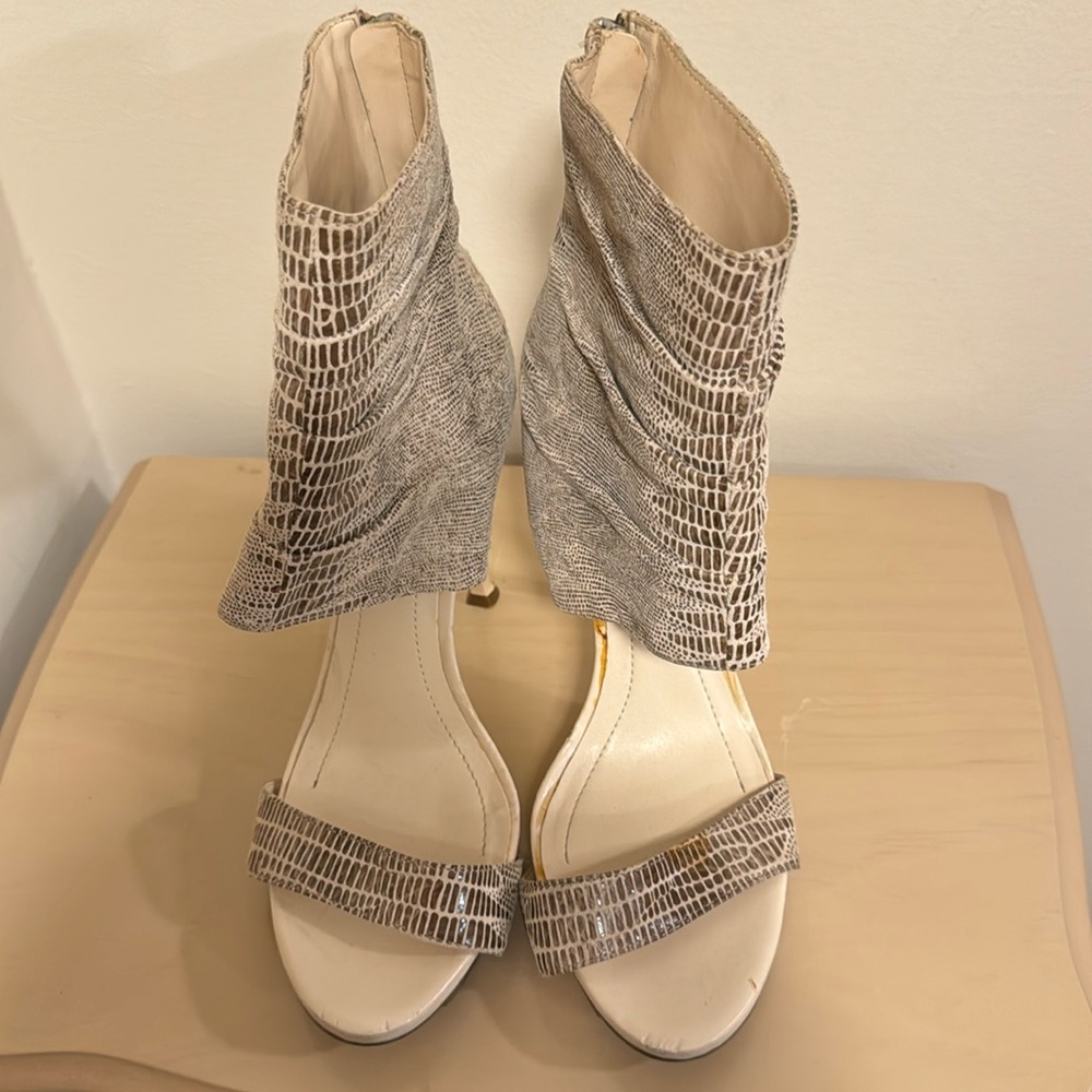 BCBG women, high heel shoes